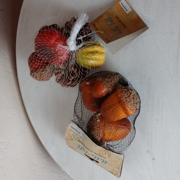 NWT Bundle of Thanksgiving Decor - Picture 8 of 10